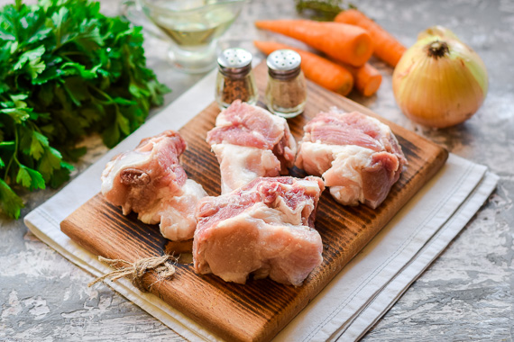 свиные ребрышки в духовке с морковью и луком рецепт фото 2